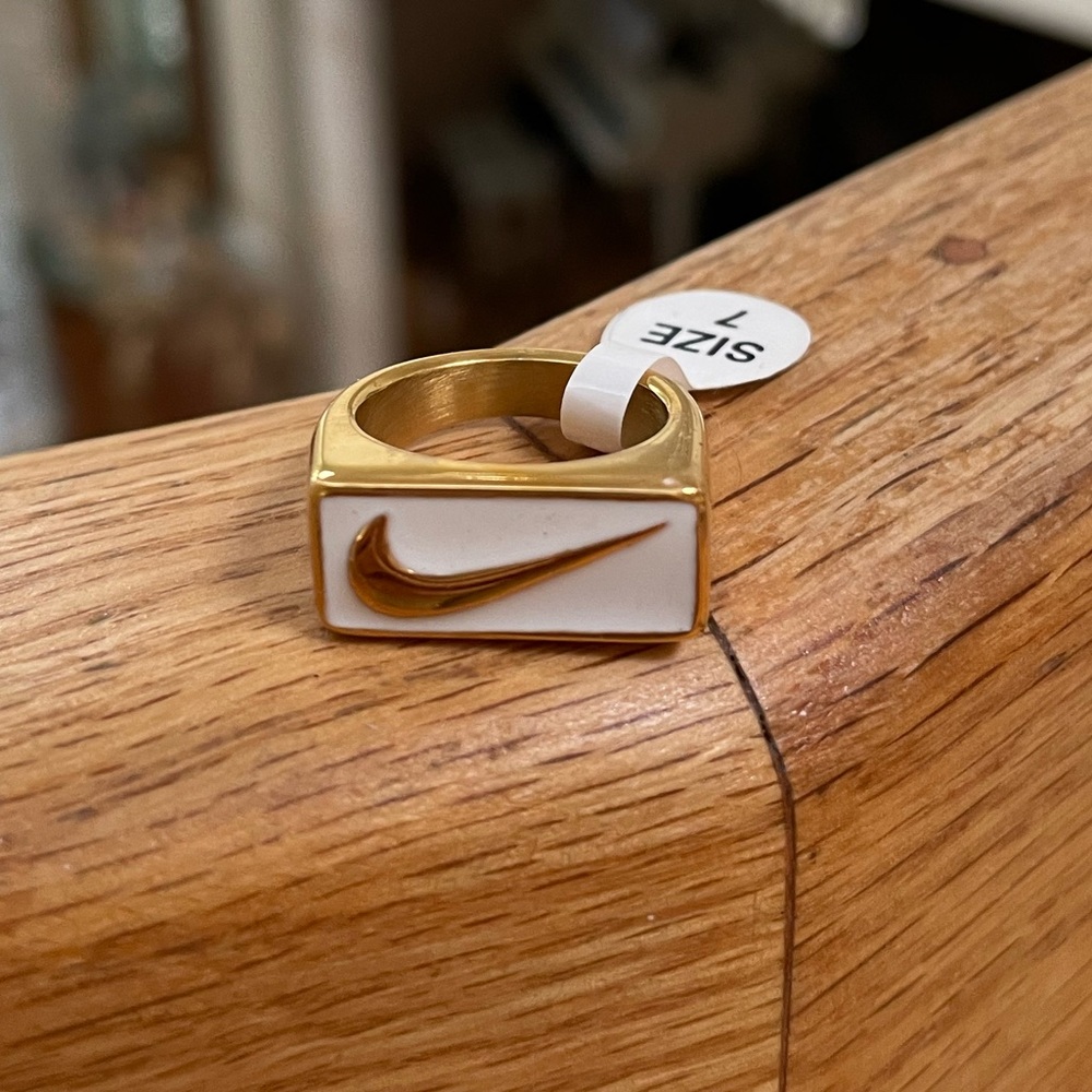 Nike ring